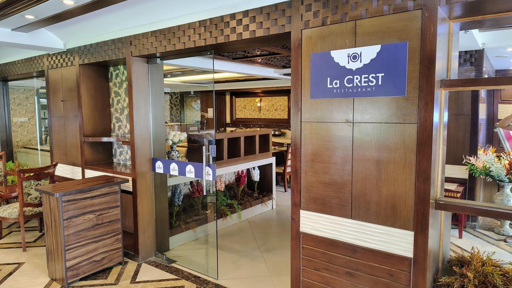 Crestmont Ashapurna Jaipur, Banipark Hotel Exterior photo